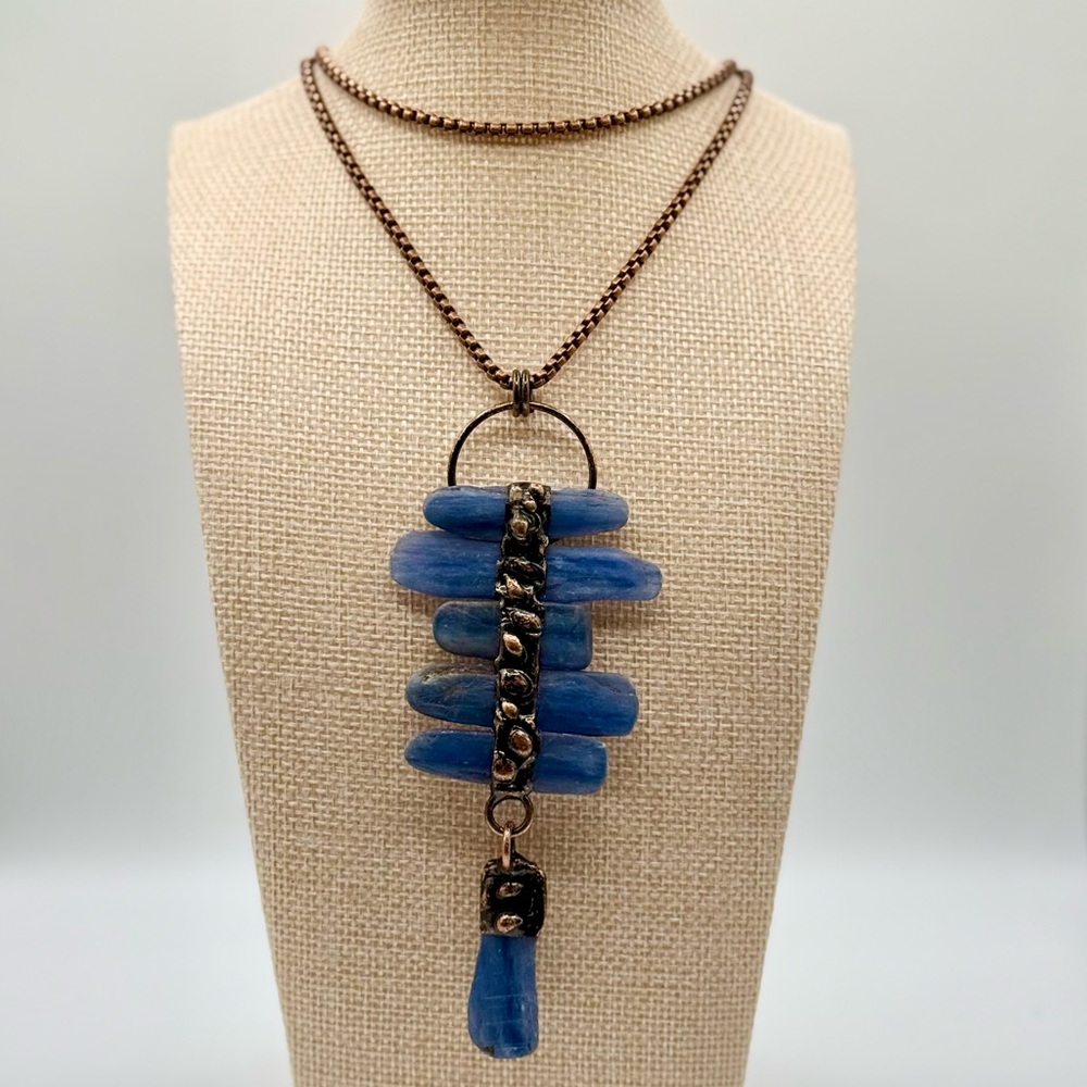 Elegant Blue Stone Pendant Copper Necklace